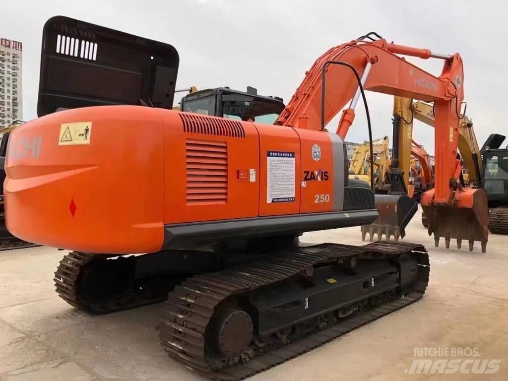 Hitachi ZX 250 Beltegraver