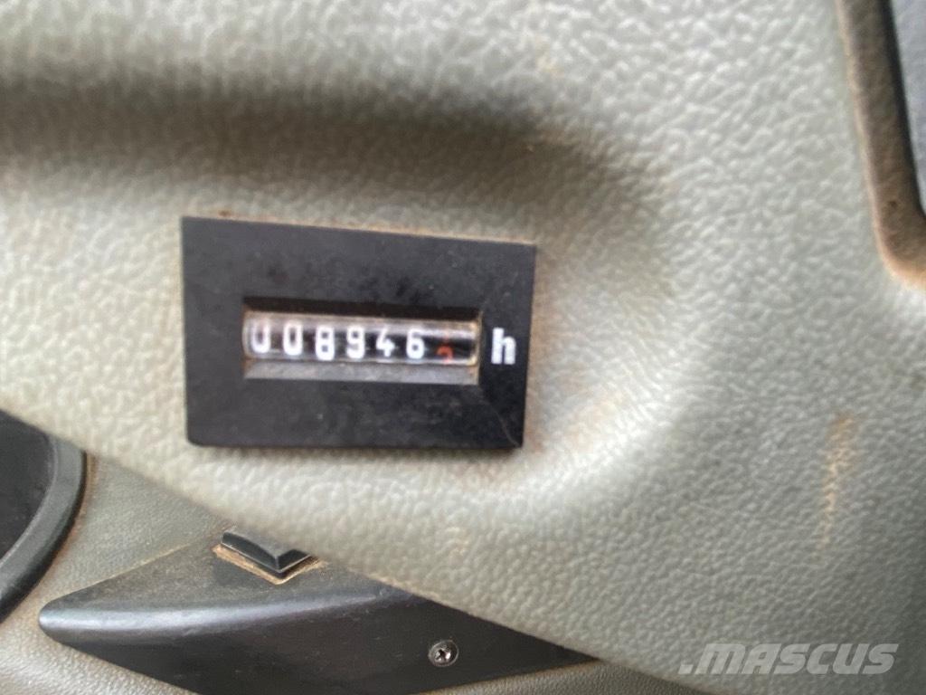 Liebherr R 922 Beltegraver