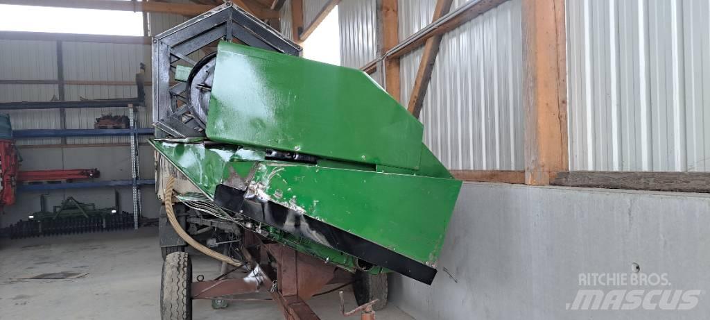 John Deere 2056HM Skurtreskere
