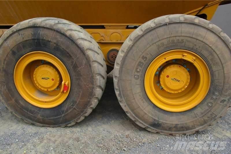 Bell B30D 22000L Andre lastebiler