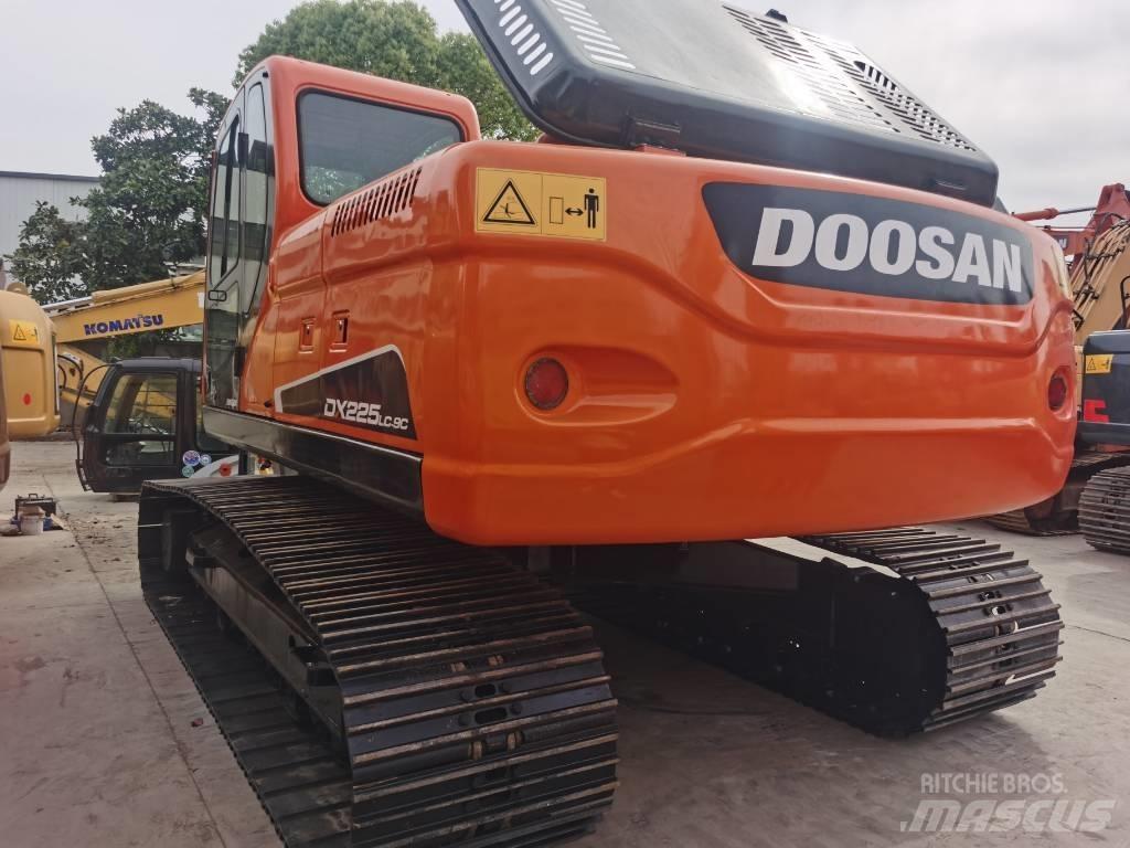 Doosan DX 225 LC-9C Beltegraver