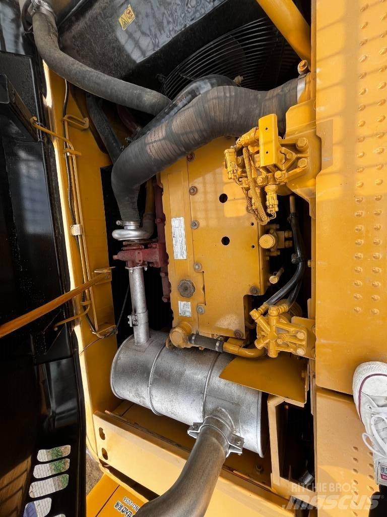 CAT CAT320D Beltegraver