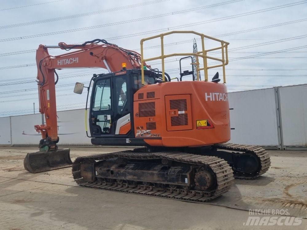Hitachi ZX225USLC-7 Beltegraver