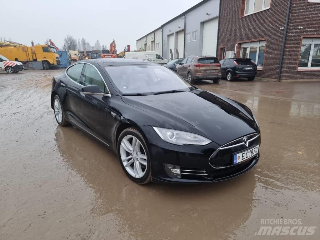 Tesla Model S P85 Personbiler