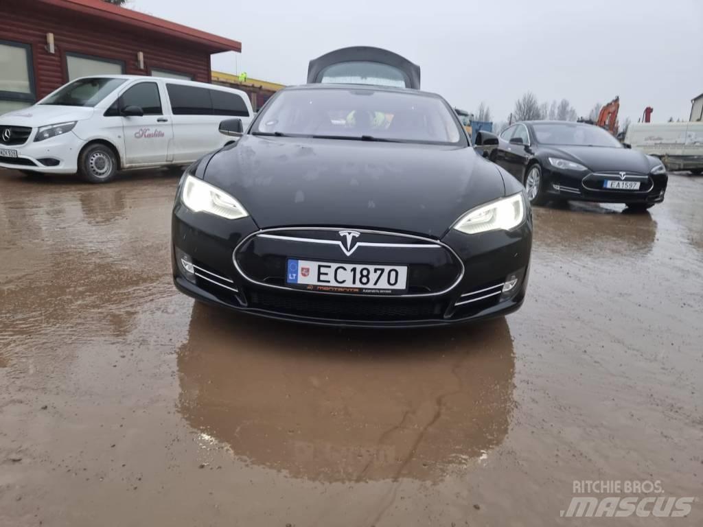 Tesla Model S P85 Personbiler