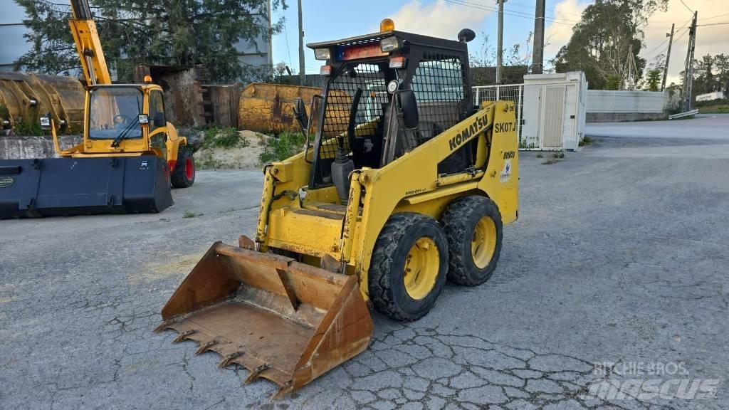 Komatsu SK07J Minilastere