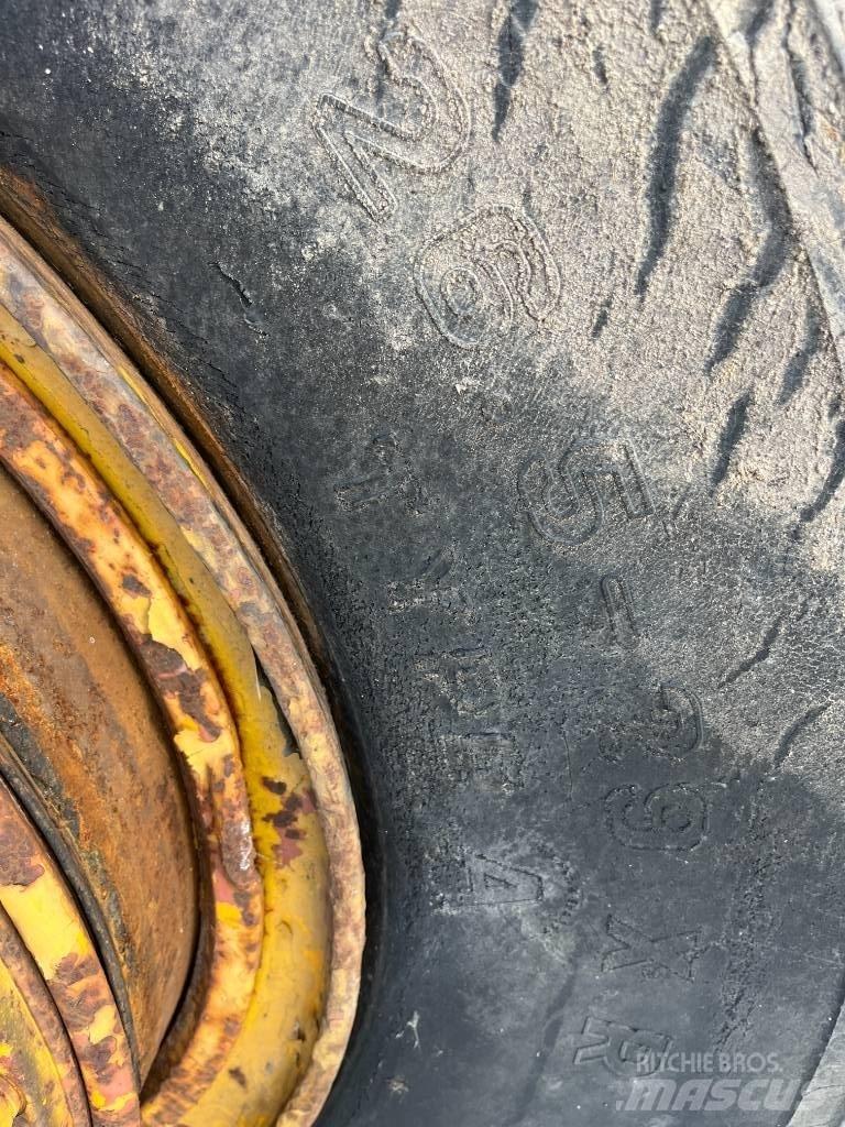 CAT 619 Veiskrape