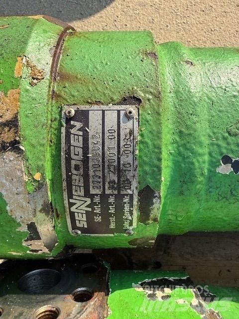 Sennebogen 821 M Hydraulikk