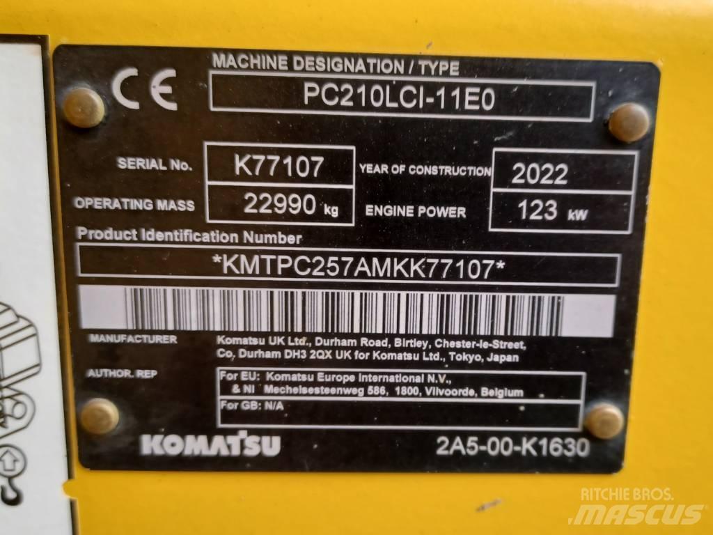 Komatsu PC210LCi-11 Beltegraver