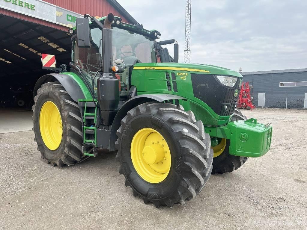 John Deere 6250R Traktorer