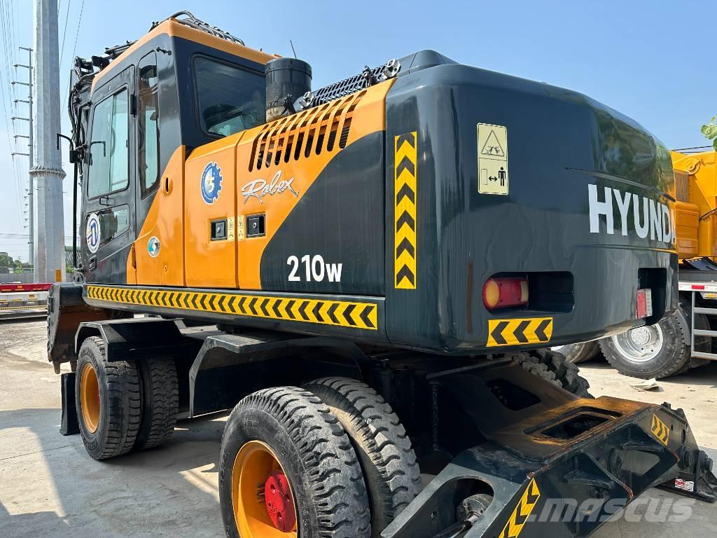 Hyundai 210W-9 Hjulgravere