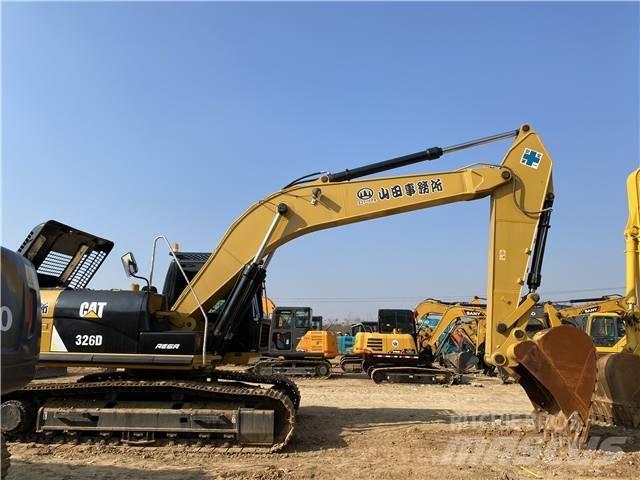 CAT 326D Beltegraver