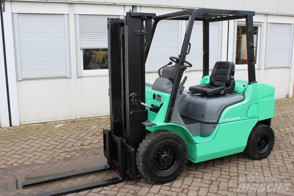 Mitsubishi DFD25NT Diesel Trucker