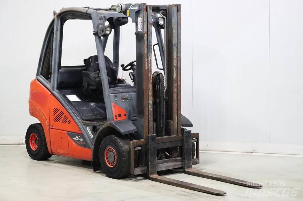 Linde H25D-02 Diesel Trucker