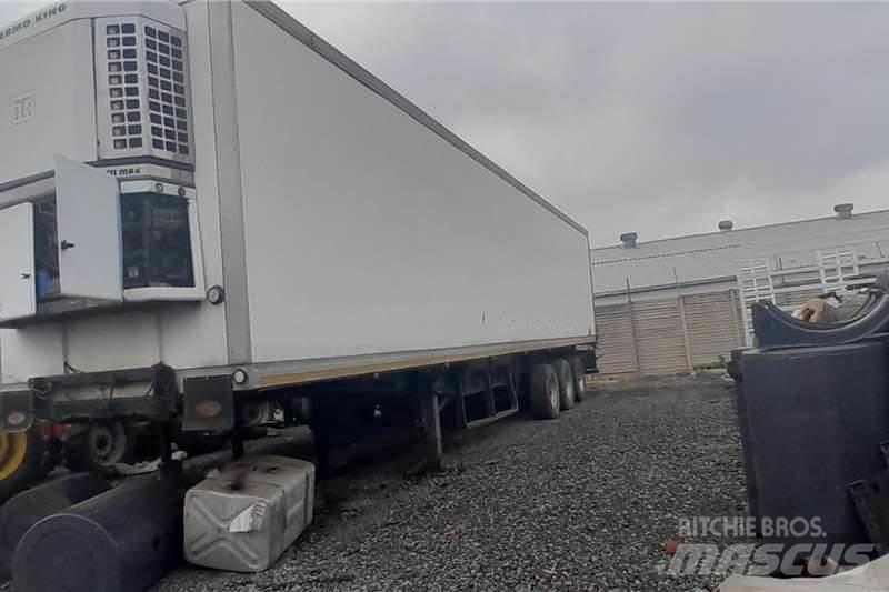  TRAILER 10002000 Andre lastebiler