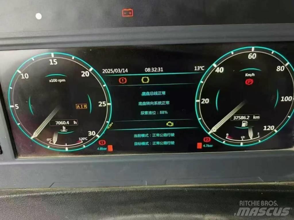 XCMG XCA130L7 Allterreng kraner