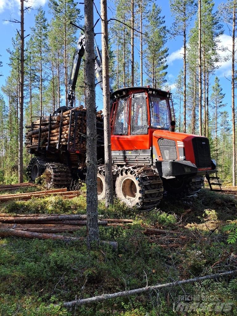 Komatsu 845 Lassbærere