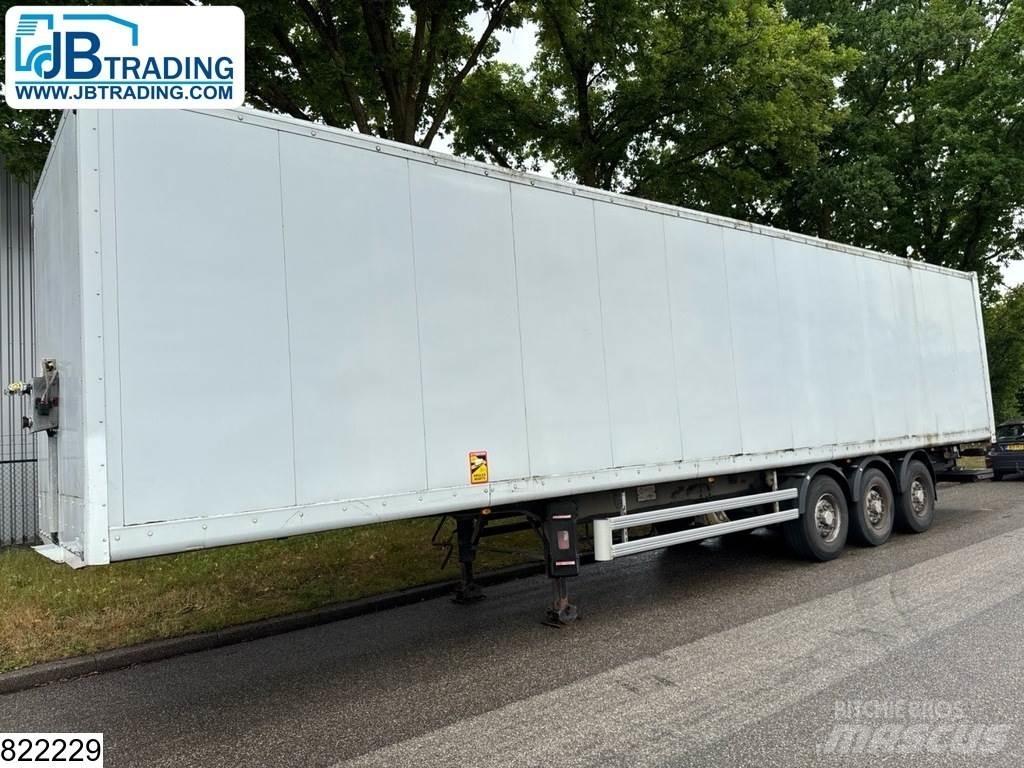 Samro gesloten bak Lettisolert skaptrailer