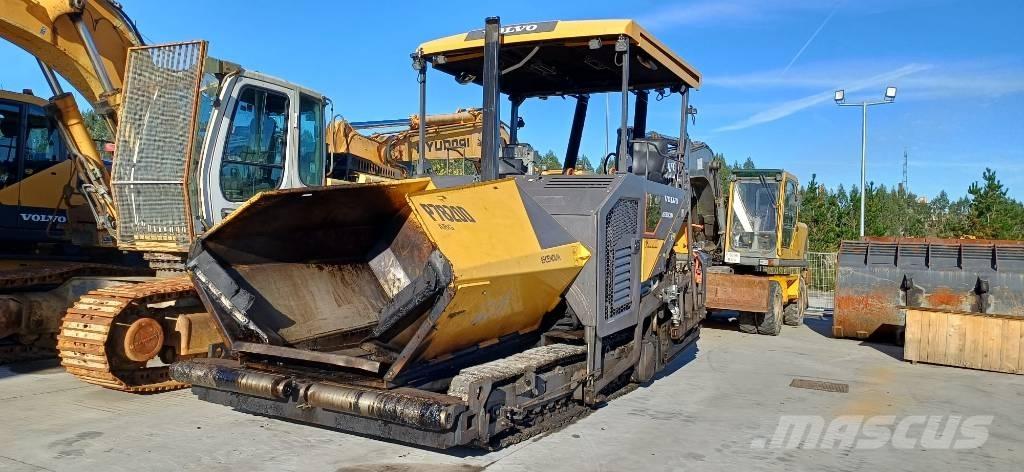 Volvo P 7820 D ABG Asfaltutleggere