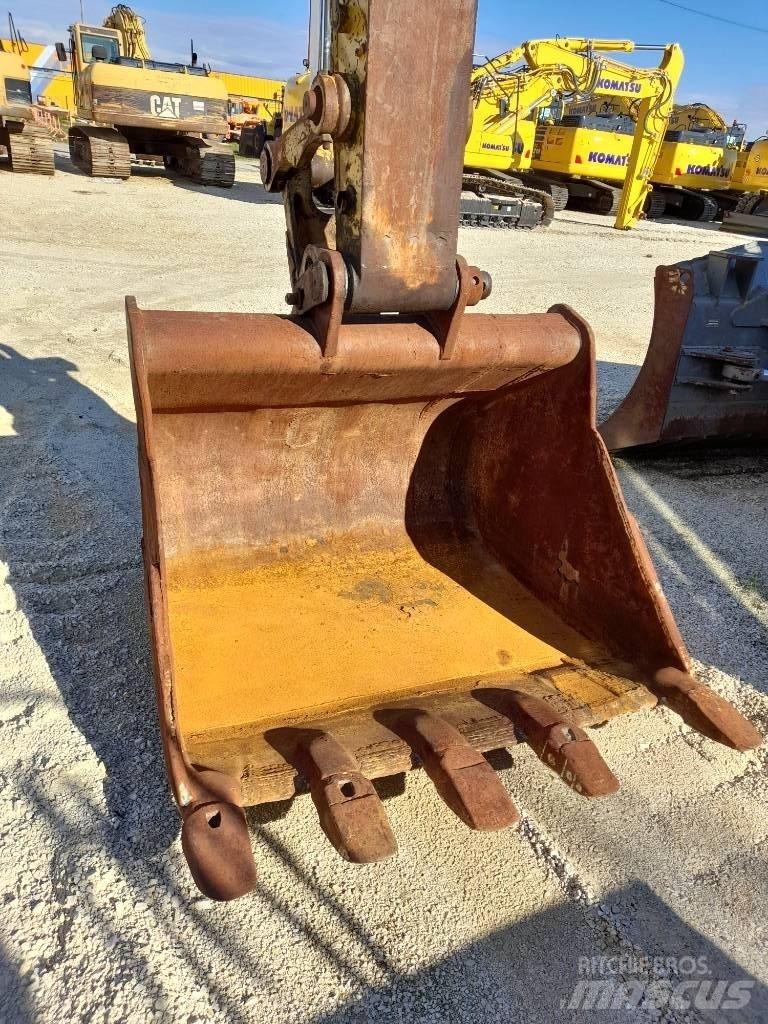 Komatsu PW200-7 Hjulgravere