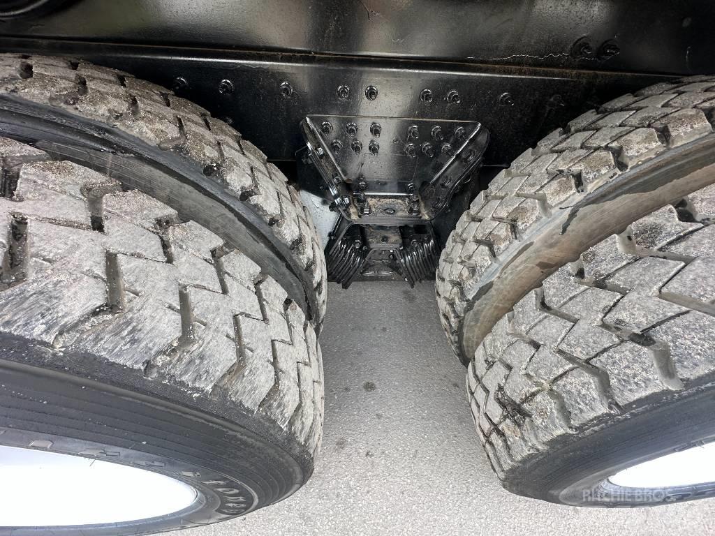 International 7500 Slamsugere