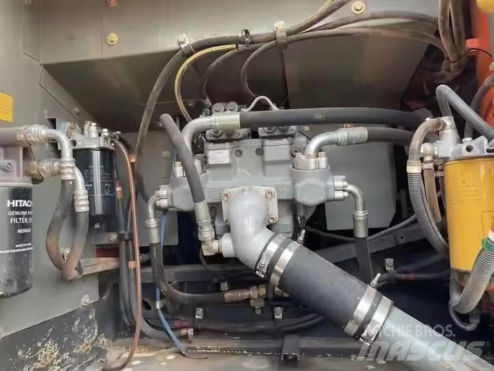 Hitachi ZX 250 Beltegraver
