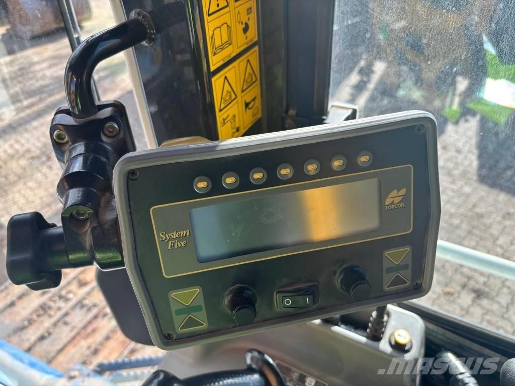 Komatsu D61PX-24 Dozere Beltegående