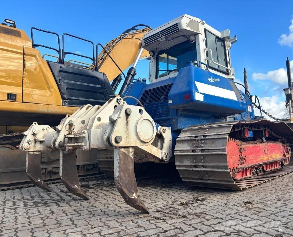 Komatsu D61PX-24 Dozere Beltegående