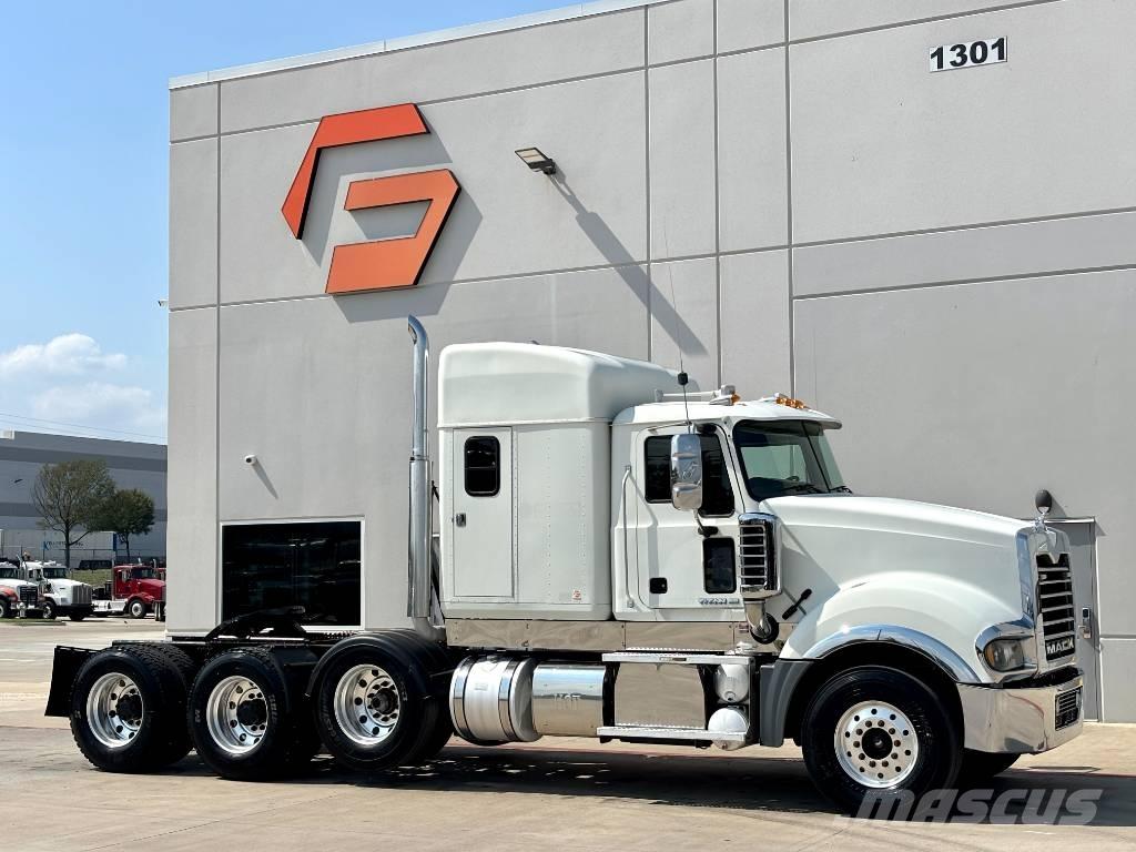 Mack Titan TD 713 Trekkvogner
