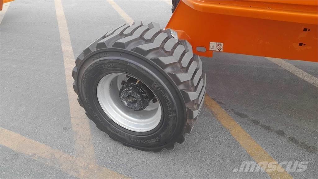 JLG 450AJSII Leddede bomlifter