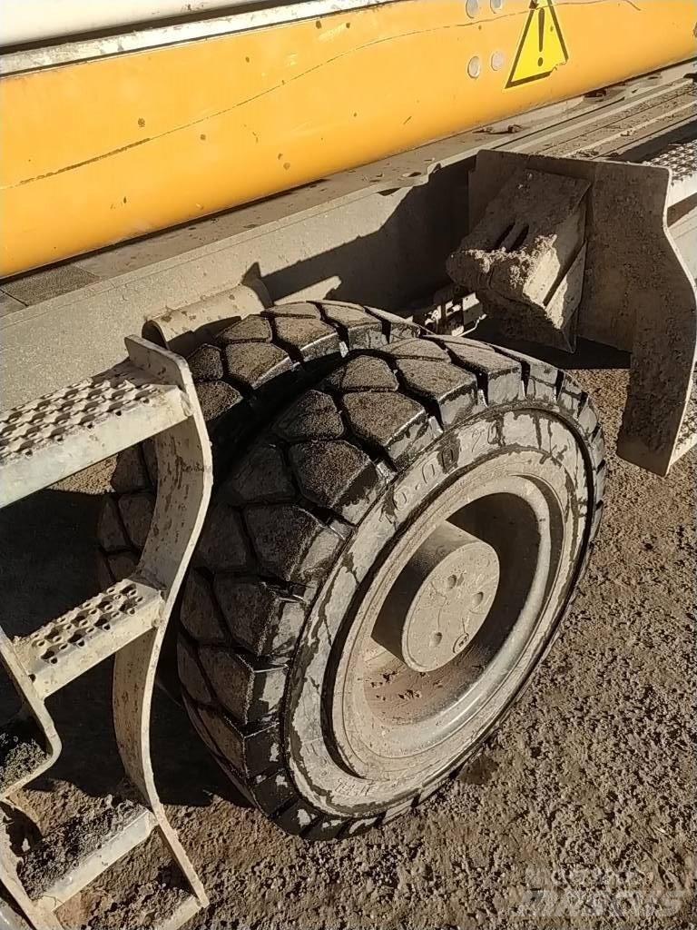 Liebherr LH 24 M Gravemaskiner for avfallshåndtering