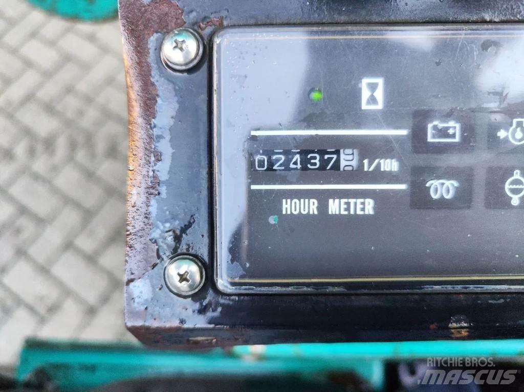 Maeda MC 305 Beltegående Kran