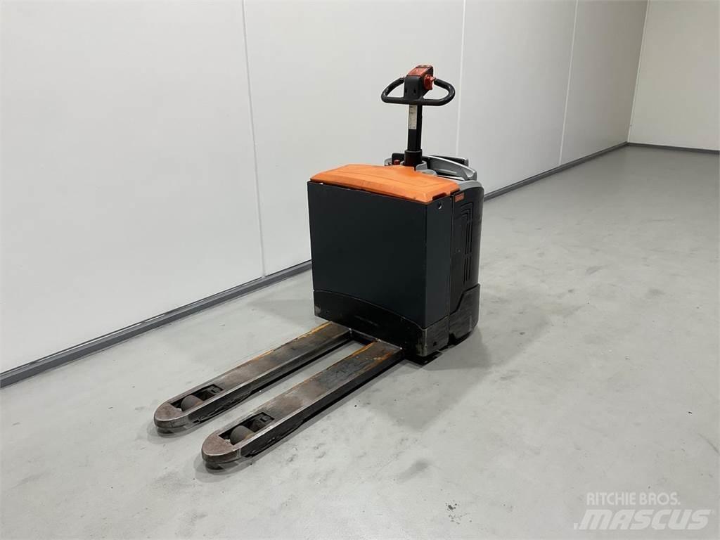 Rocla TP20AC Lavtløftende truck med platform