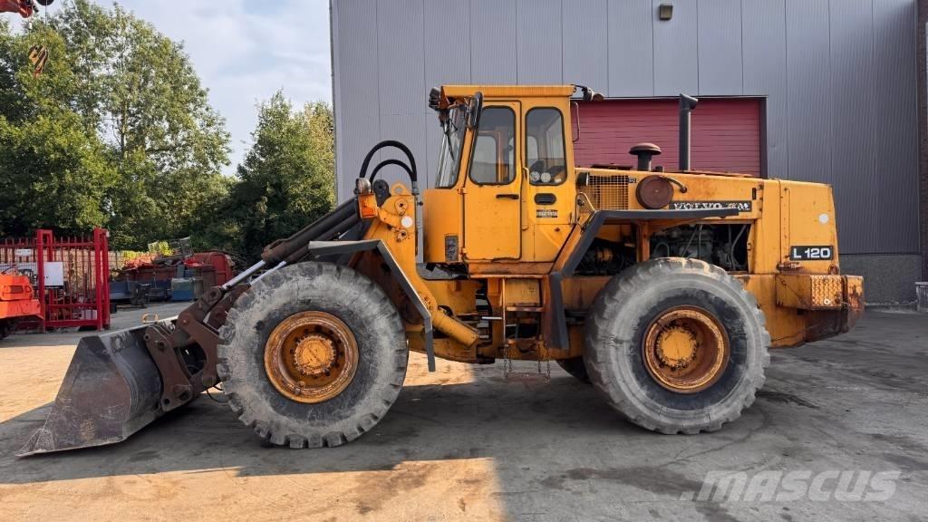 Volvo L 120 Hjullastere