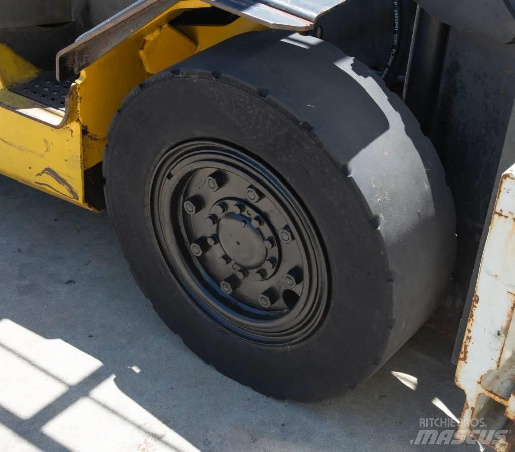 Yale GDP50MH Diesel Trucker