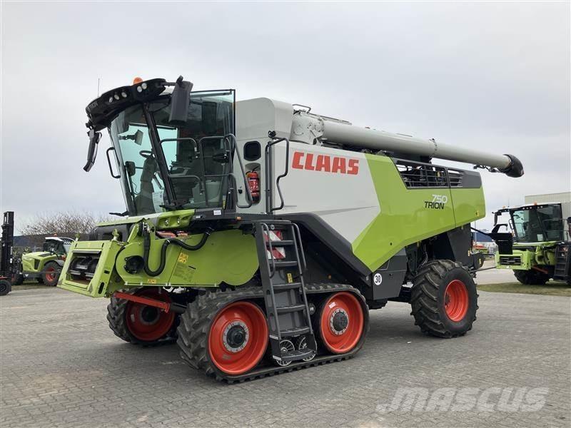 CLAAS TRION 750 TT Skurtreskere
