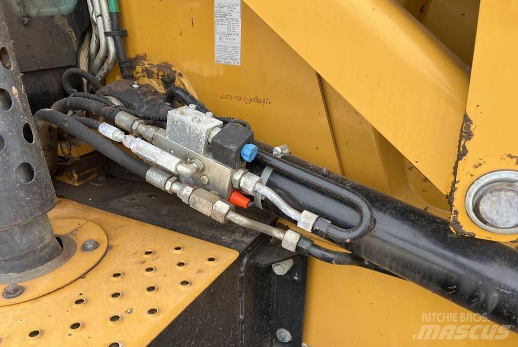 CAT 432 F2 Traktorgravere
