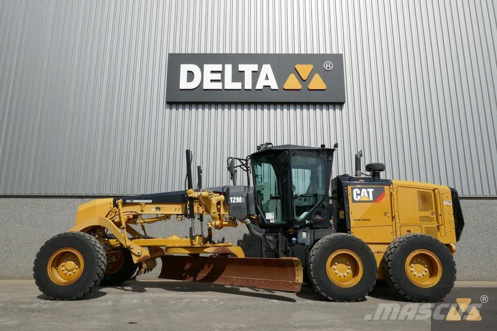 CAT 12M3 Veihøvler