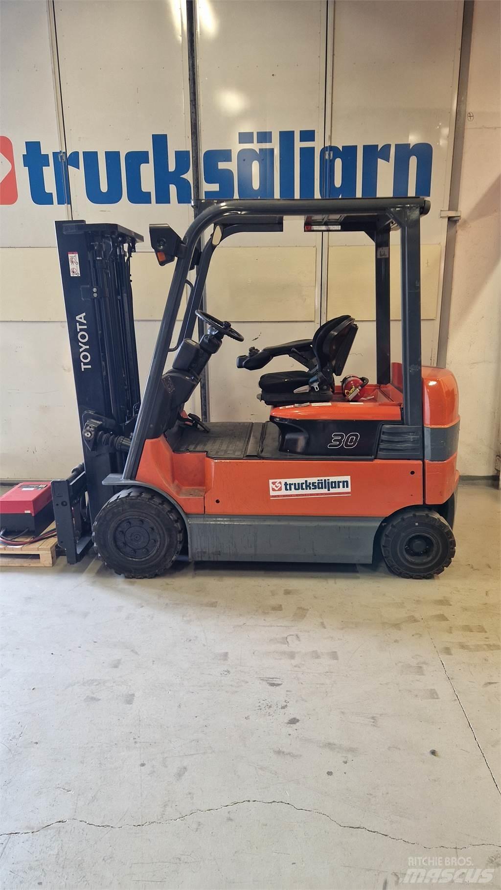 Toyota 7FBMF30 Elektriske trucker
