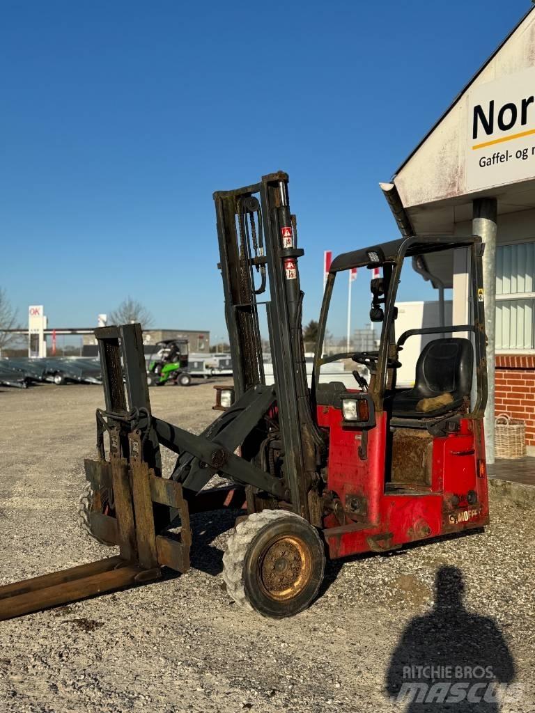 Moffett M4 25.3 Diesel Trucker