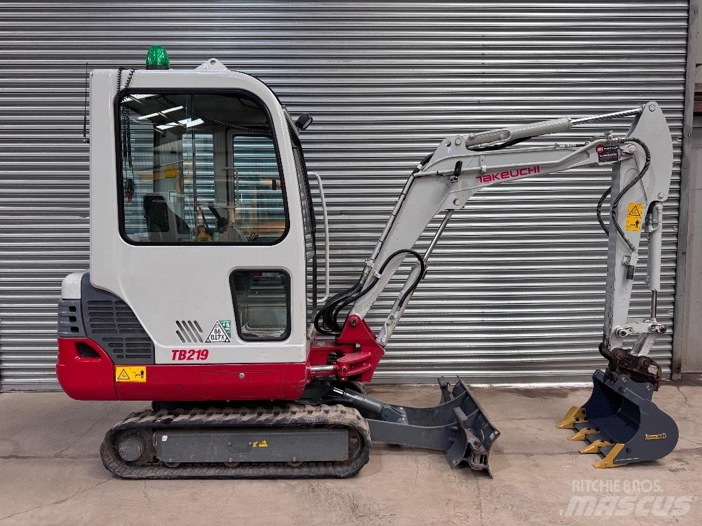 Takeuchi TB 219 Minigravere <7t