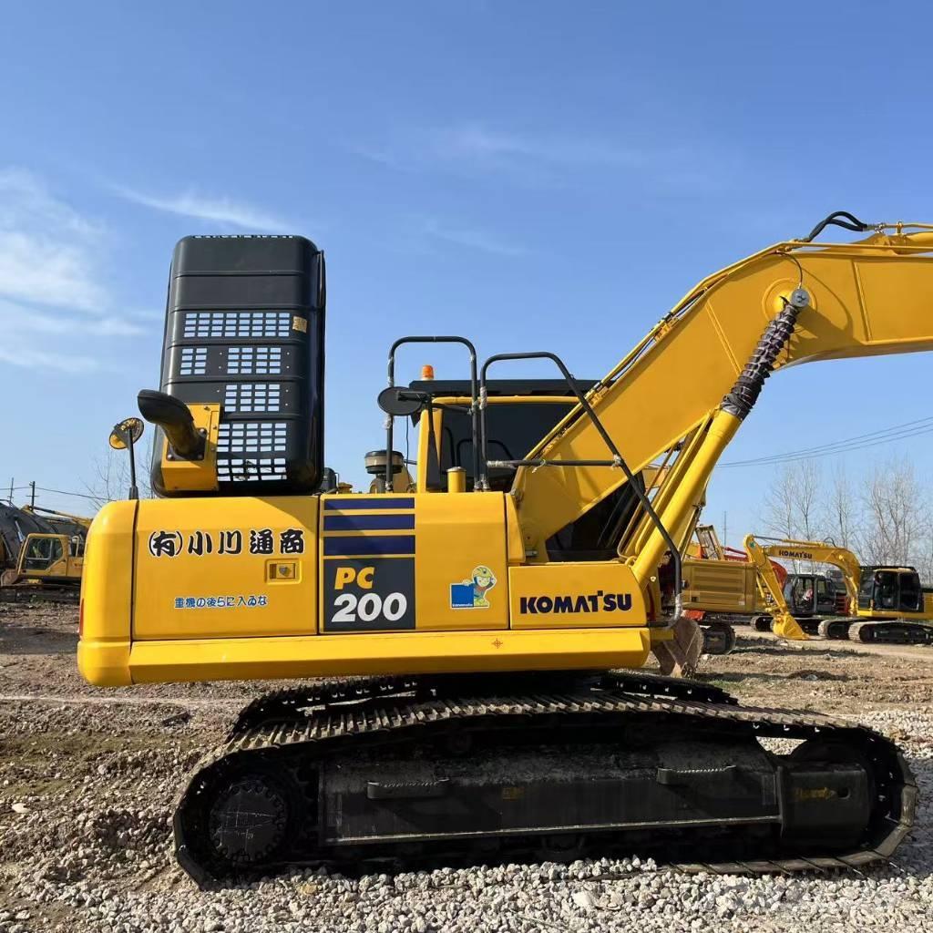 Komatsu PC 200 Beltegraver