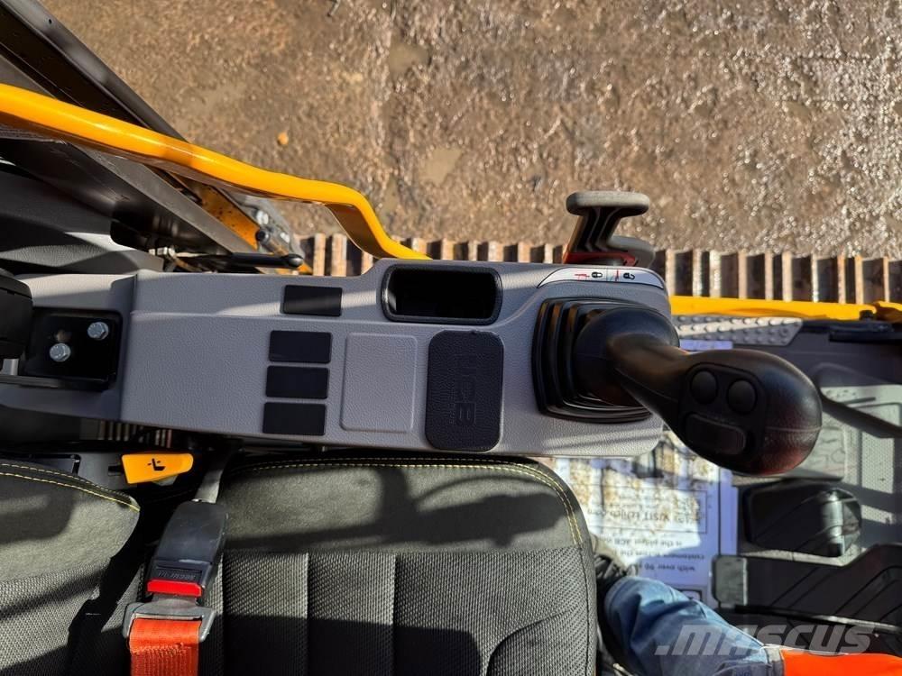 JCB 220X Beltegraver