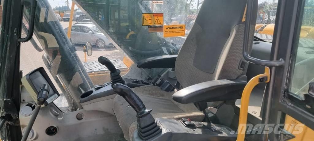 Volvo EC 210 C Beltegraver