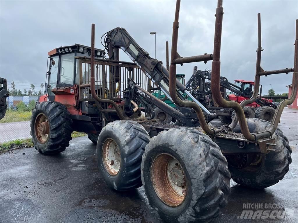 Valmet 836 Lassbærere