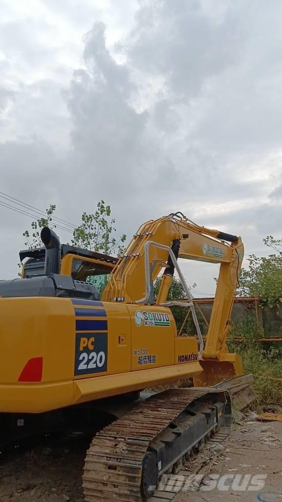 Komatsu PC 220-7 Beltegraver