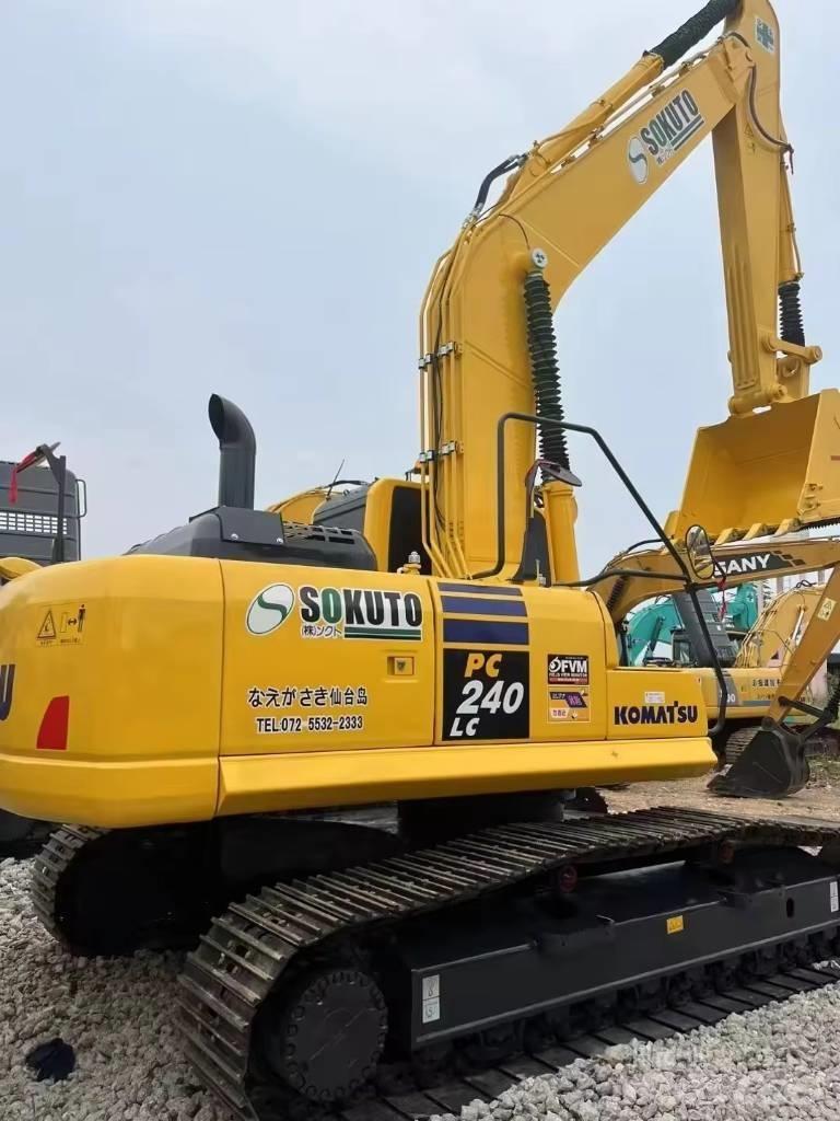 Komatsu PC 240 Beltegraver