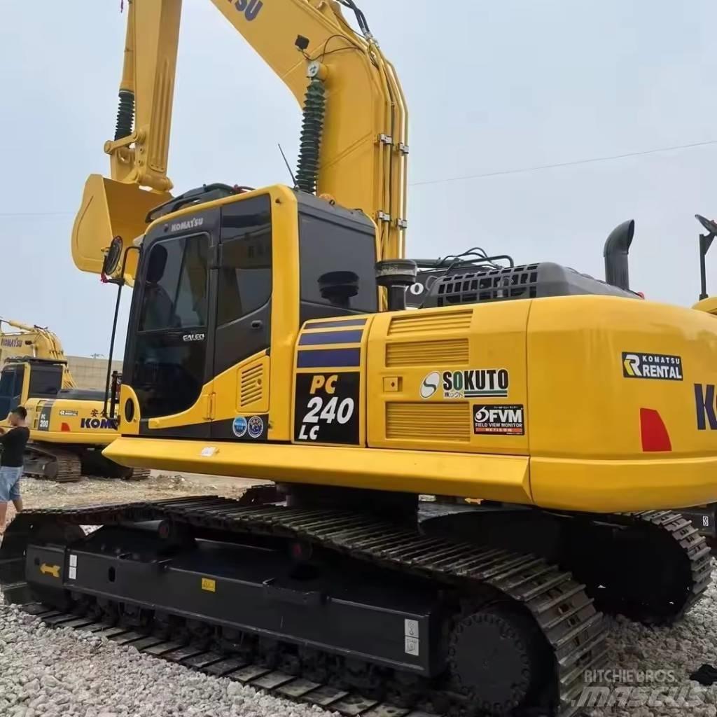 Komatsu PC 240 Beltegraver