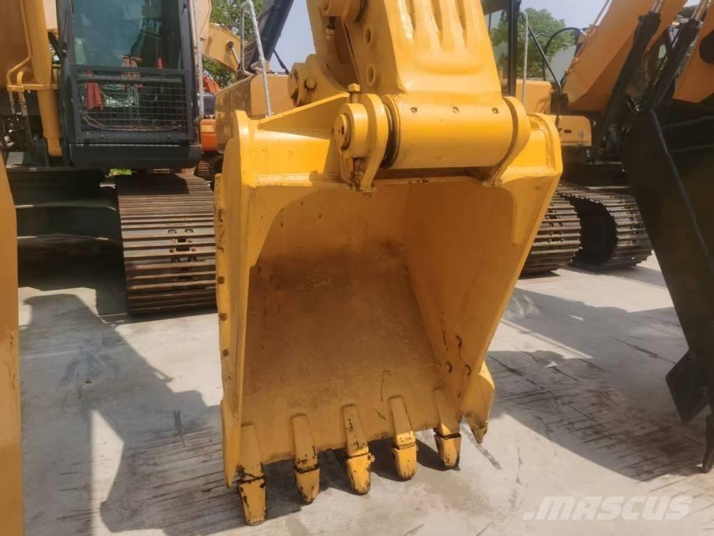 Komatsu PC 200-8 Beltegraver