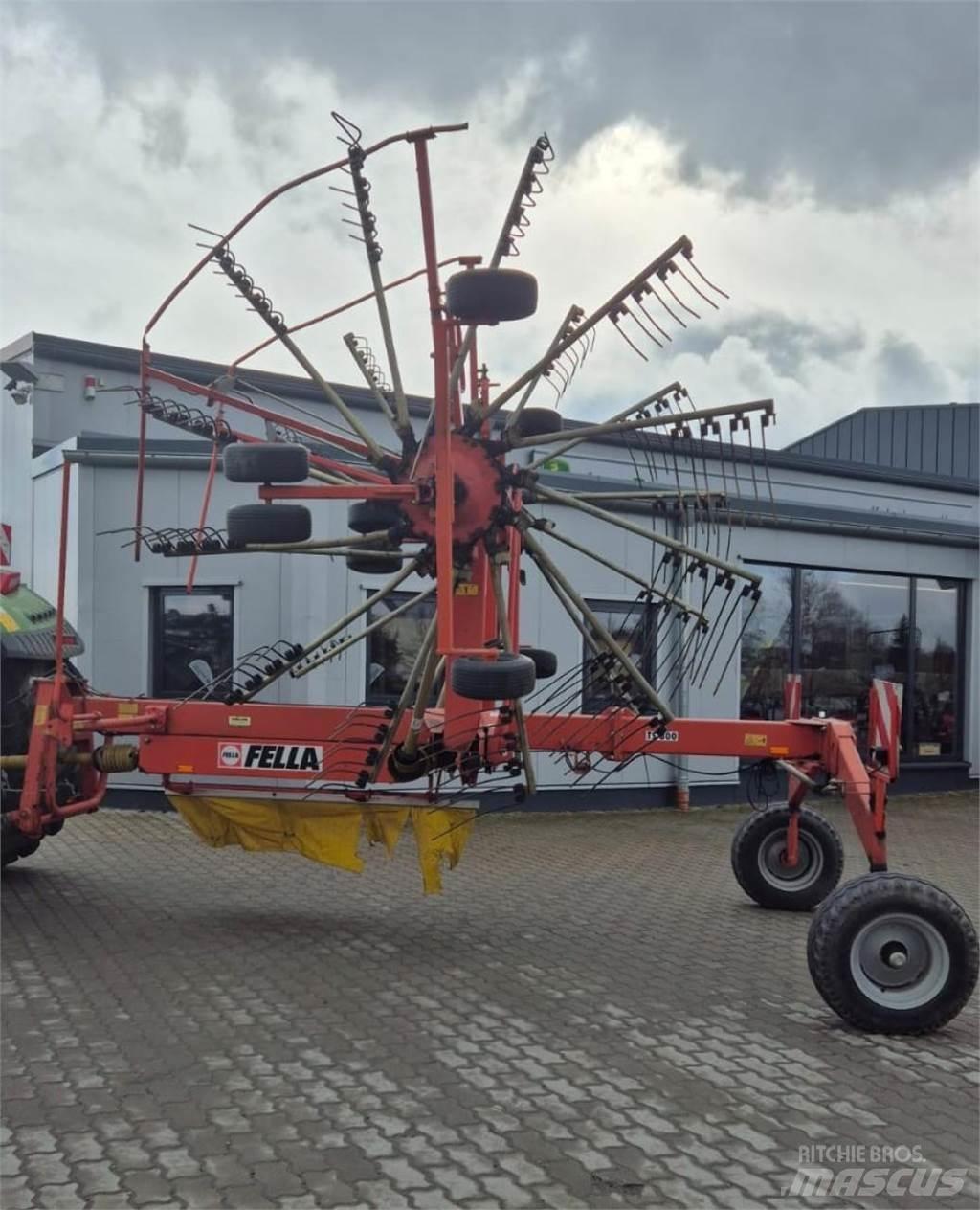 Fella TS 800 Svanser